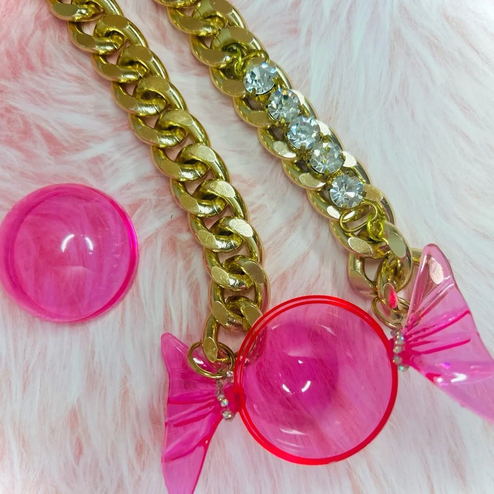 Gold Necklace - Picture 2 of 9